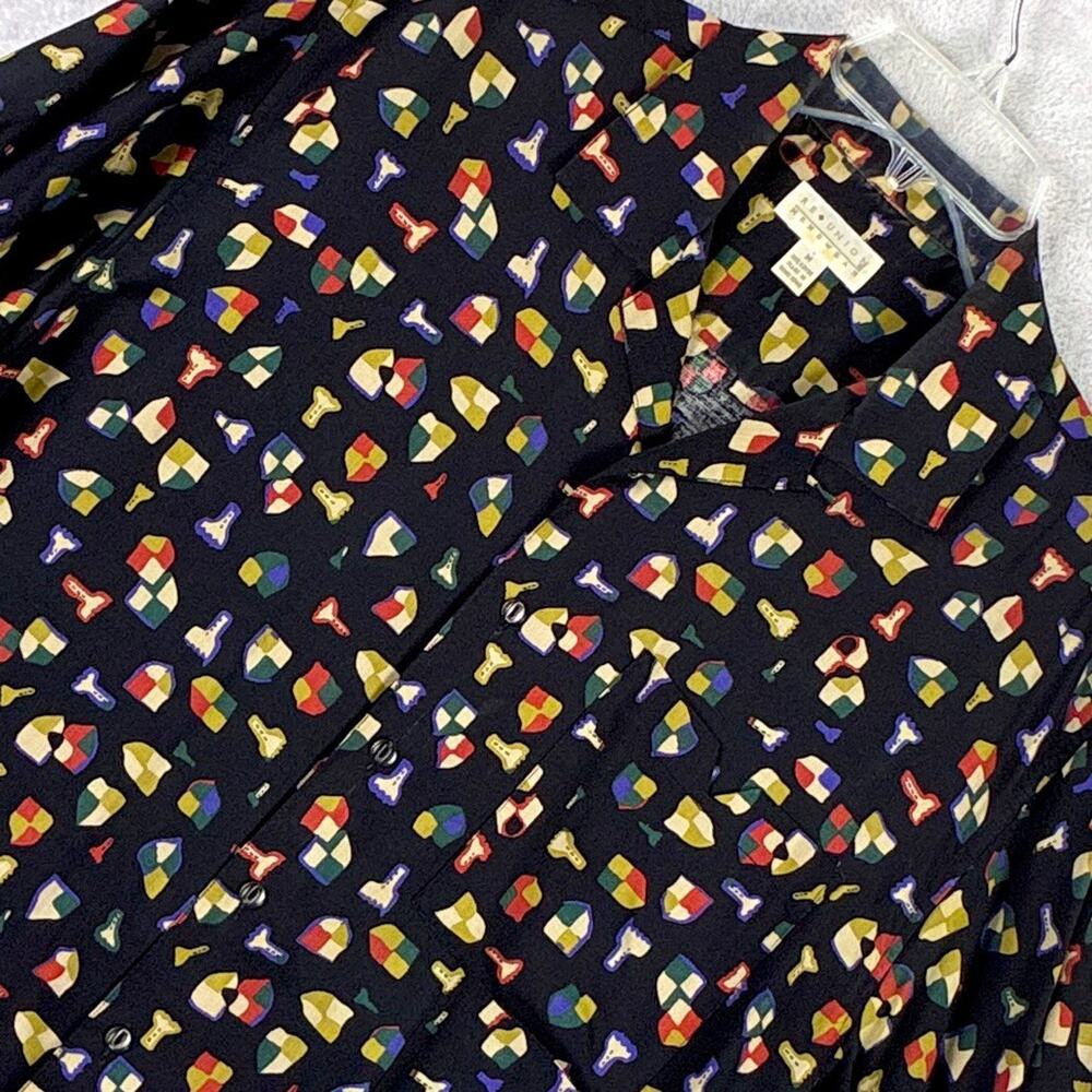 VTG Reunion Shirt Men M Black Abstract Notched Pocket Loop Collar Rayon 90s